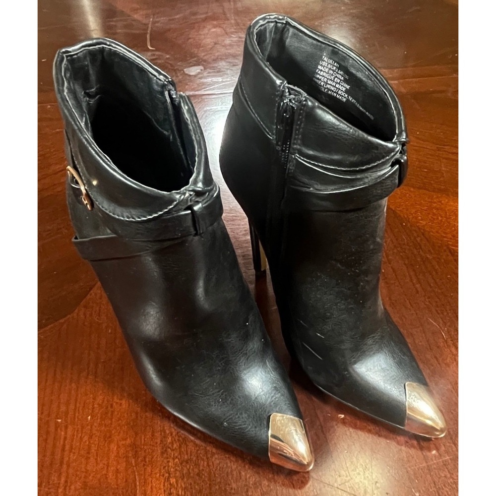 JustFab Talullah Black Metal Cap Toe Stiletto Ankle Boots Size 5.5 Buckle Strap
